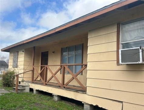 430 Pueblo Street Corpus Christi TX 78405