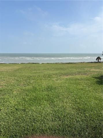 120 Shore Drive Portland TX 78374