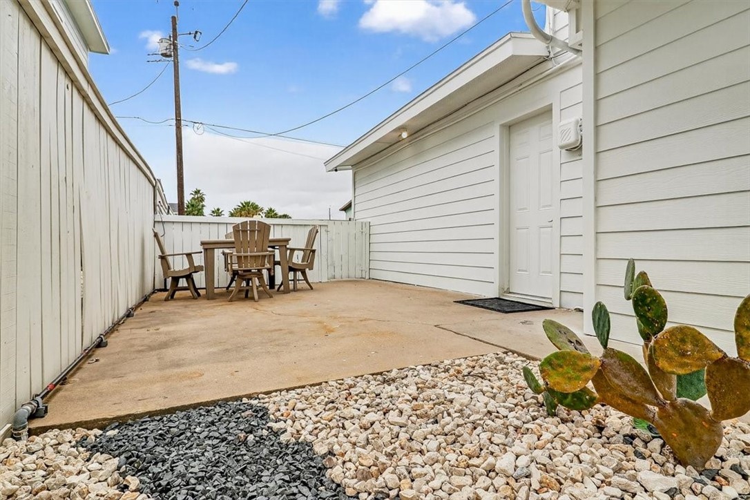 1310 S 11th Street Port Aransas TX 78373
