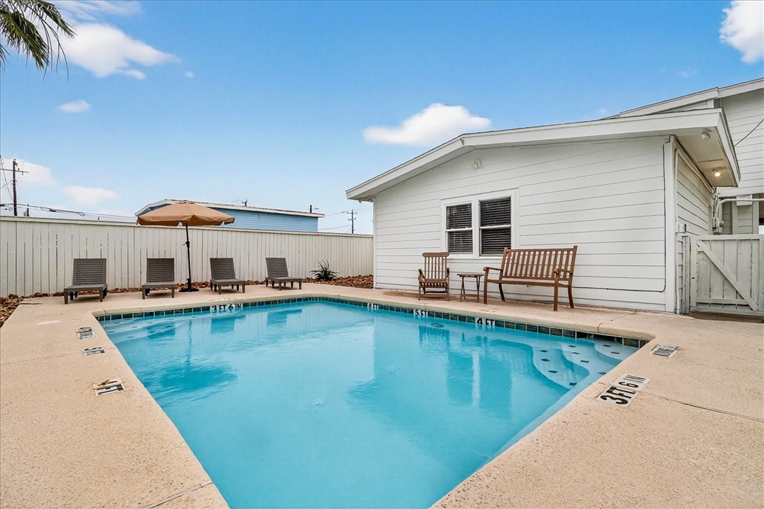 1310 S 11th Street Port Aransas TX 78373