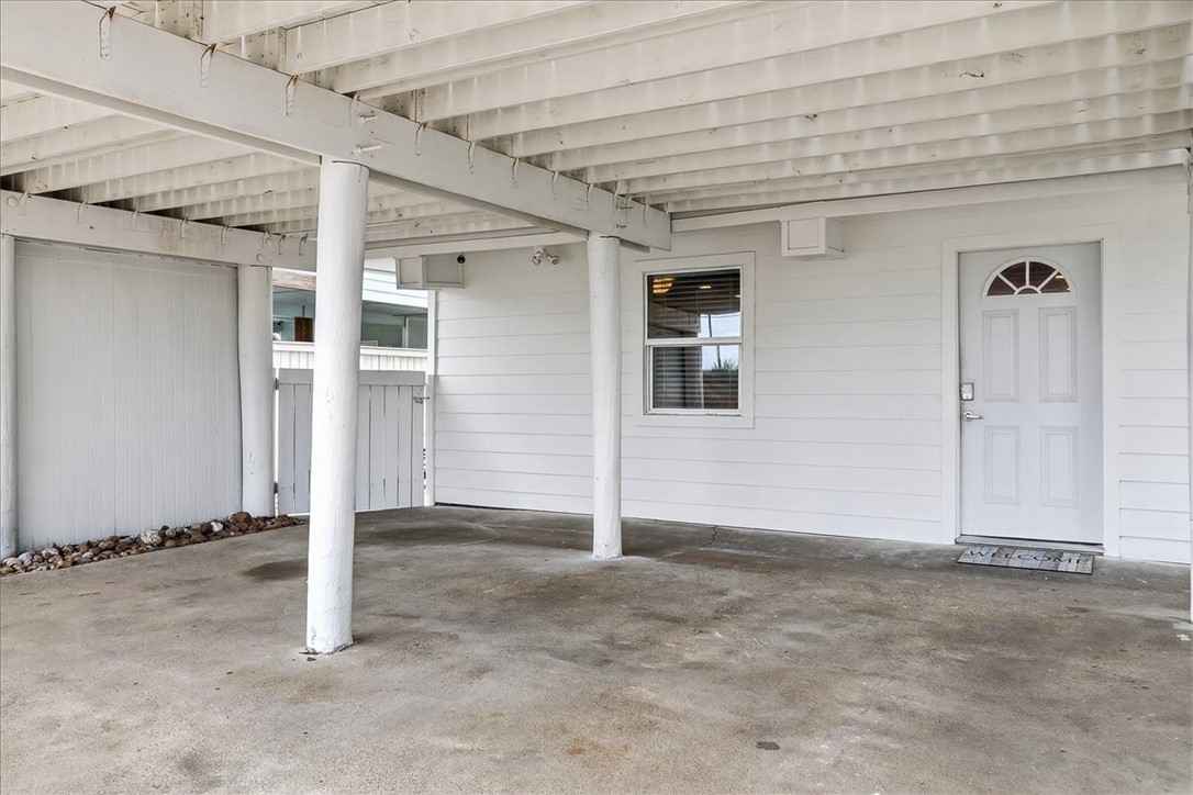 1310 S 11th Street Port Aransas TX 78373