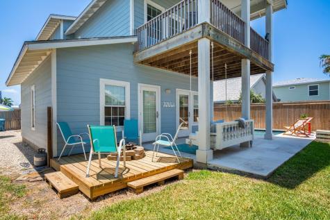 522 Rockport Channel Port Aransas TX 78373