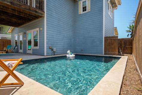 522 Rockport Channel Port Aransas TX 78373