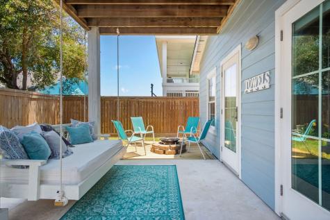 522 Rockport Channel Port Aransas TX 78373