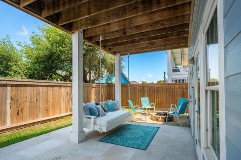 522 Rockport Channel Port Aransas TX 78373