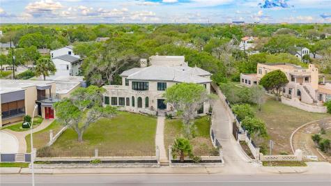 2717 Ocean Drive Corpus Christi TX 78404