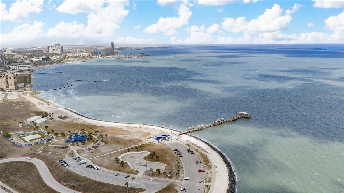 2717 Ocean Drive Corpus Christi TX 78404