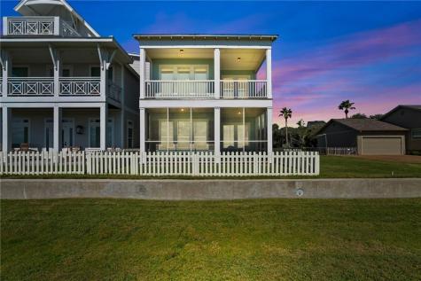 502 Sailhouse Way Rockport TX 78382
