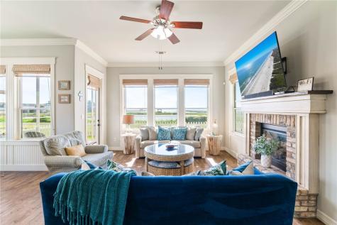 502 Sailhouse Way Rockport TX 78382