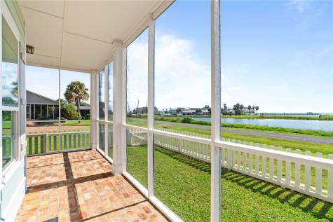 502 Sailhouse Way Rockport TX 78382