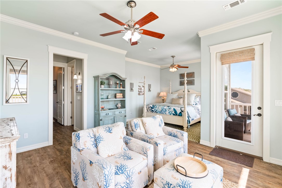 502 Sailhouse Way Rockport TX 78382