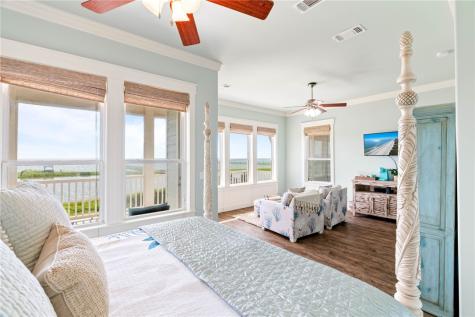 502 Sailhouse Way Rockport TX 78382