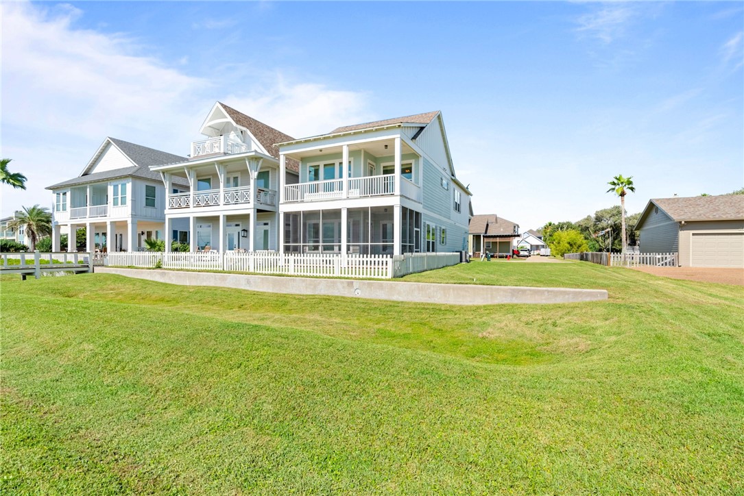 502 Sailhouse Way Rockport TX 78382