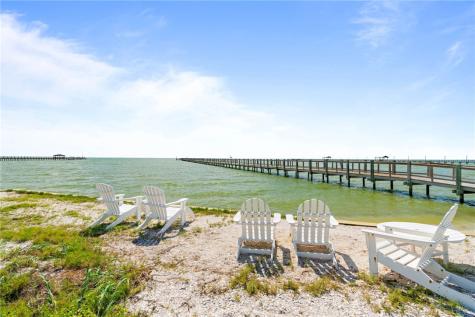502 Sailhouse Way Rockport TX 78382