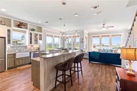 502 Sailhouse Way Rockport TX 78382