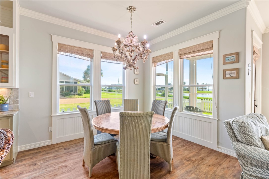 502 Sailhouse Way Rockport TX 78382