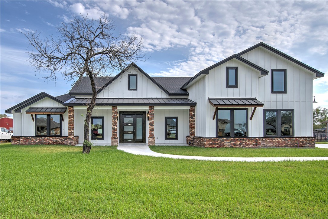 5490 Lonesome Dove Robstown TX 78380