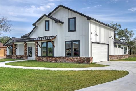 5490 Lonesome Dove Robstown TX 78380