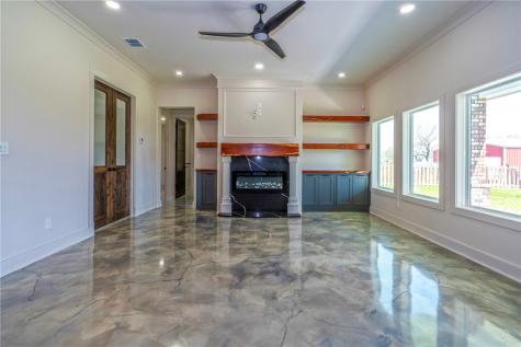 5490 Lonesome Dove Robstown TX 78380