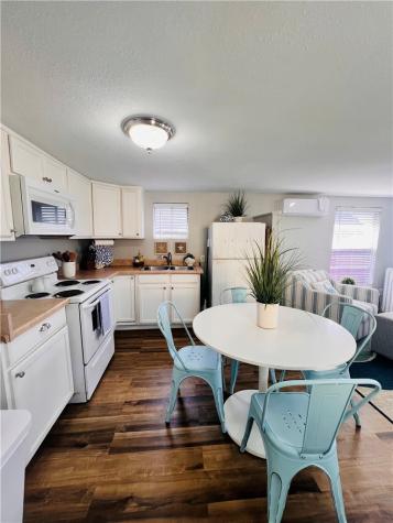 402, 406, 408 E Nopal Street Rockport TX 78382