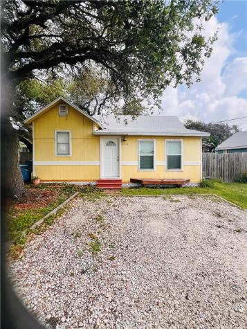 402, 406, 408 E Nopal Street Rockport TX 78382