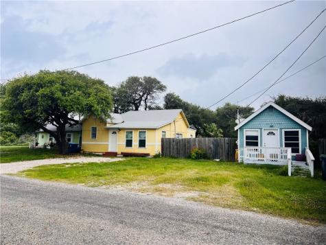402, 406, 408 E Nopal Street Rockport TX 78382