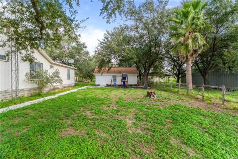 206 N County Road 430 Premont TX 78375