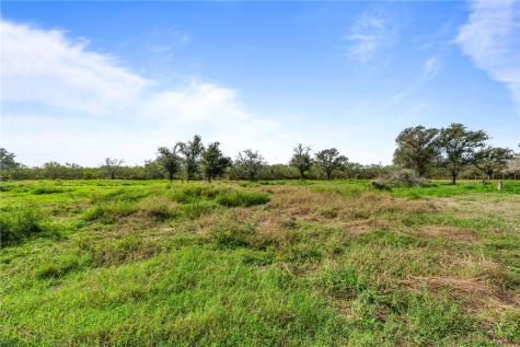 206 N County Road 430 Premont TX 78375