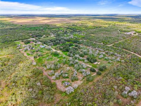 206 N County Road 430 Premont TX 78375