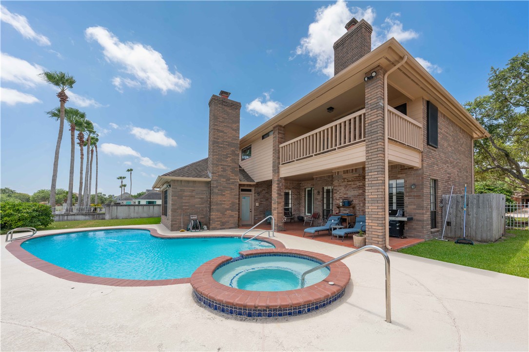 6210 Bourbonais Drive Corpus Christi TX 78414