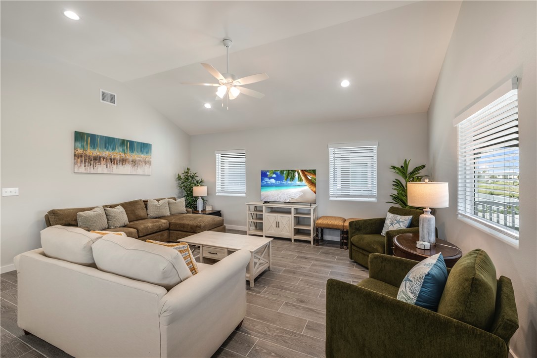 185 Paradise Pointe Drive Port Aransas TX 78373