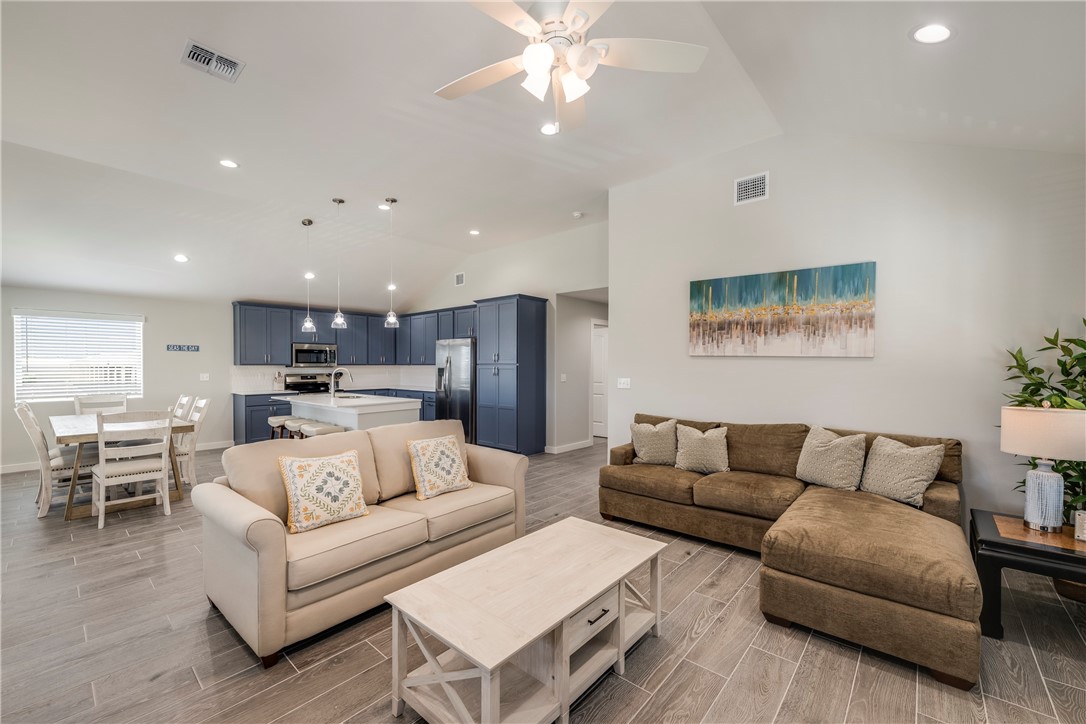 185 Paradise Pointe Drive Port Aransas TX 78373