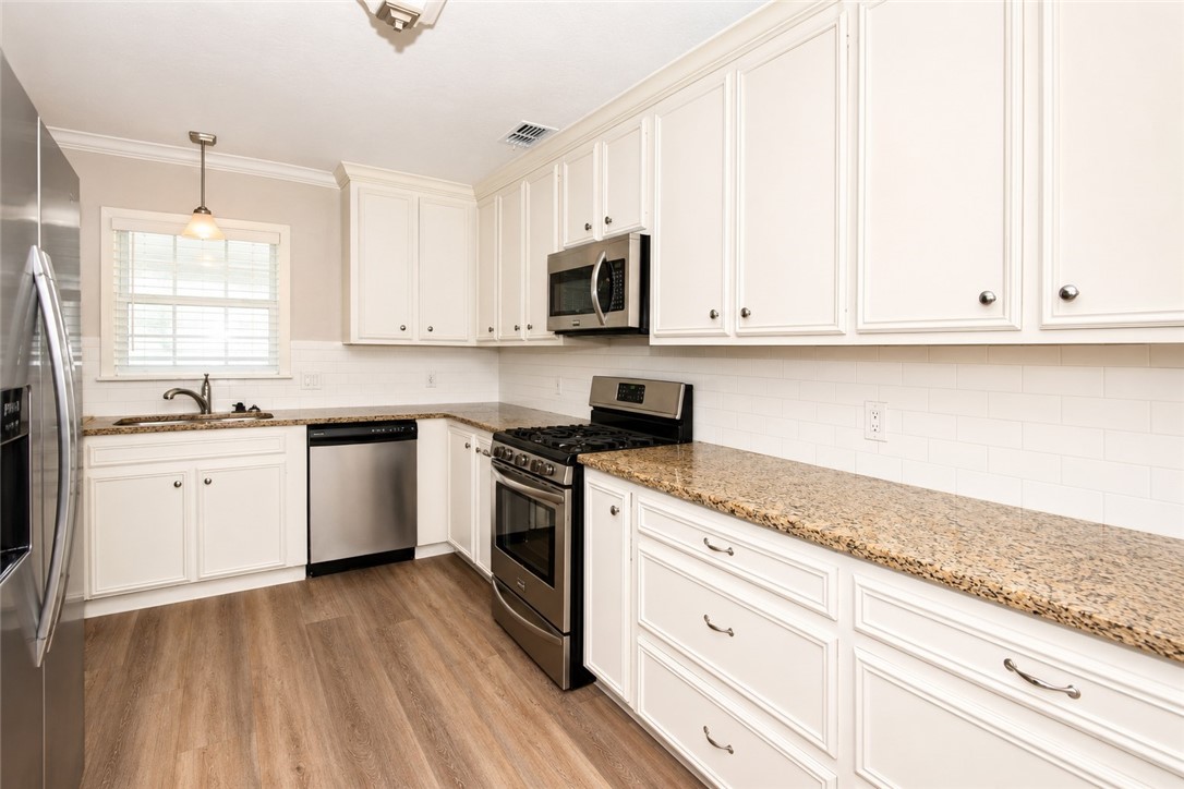 1001 Driftwood Place Corpus Christi TX 78411