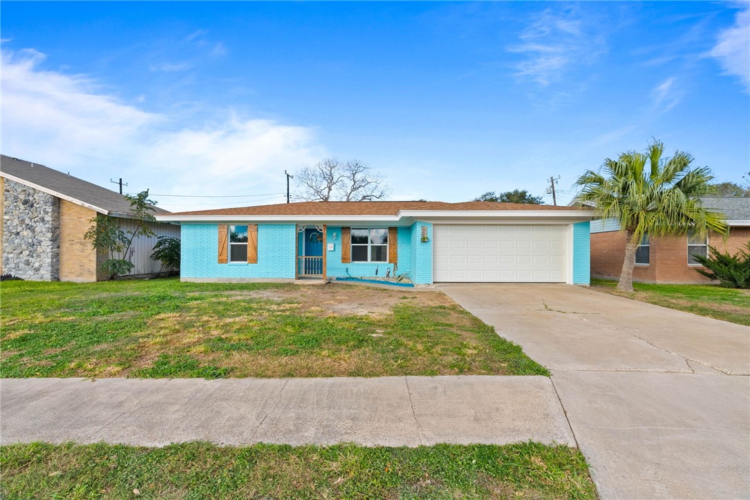 1703 Austin Street Portland TX 78374