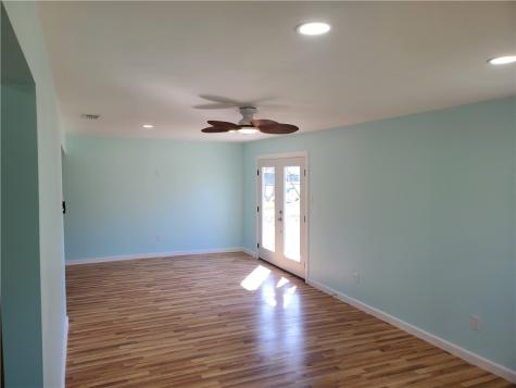 1703 Austin Street Portland TX 78374
