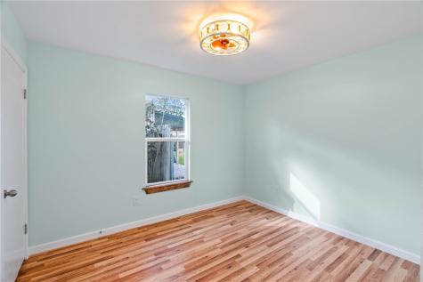 1703 Austin Street Portland TX 78374