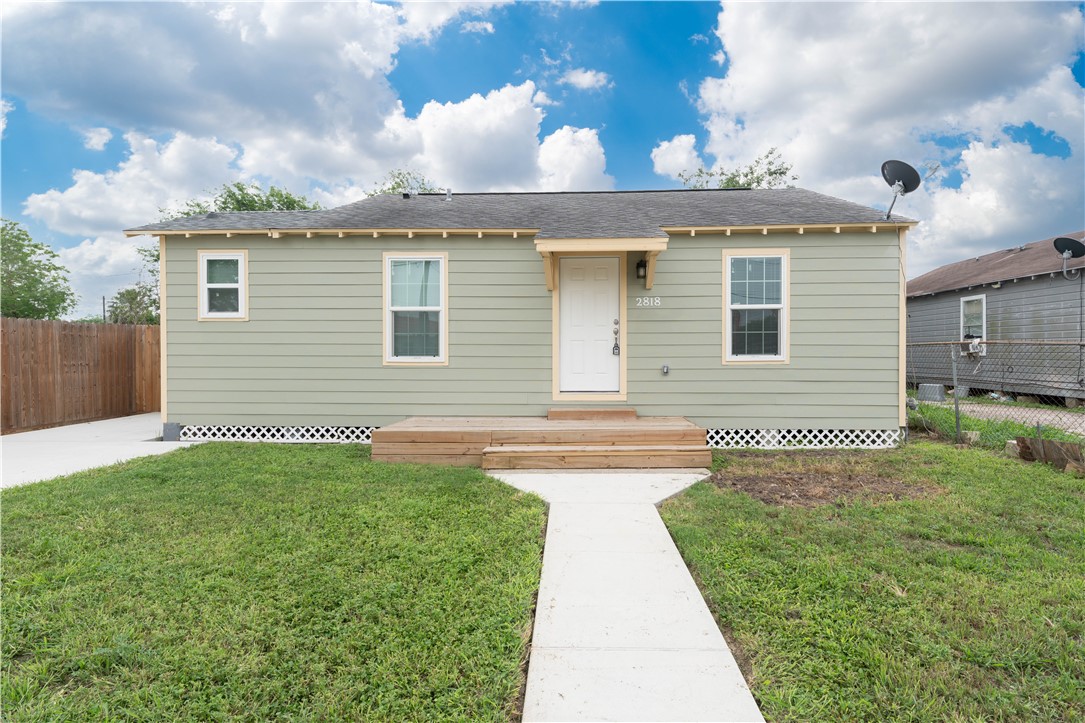 2818 Cleo Street Corpus Christi TX 78405