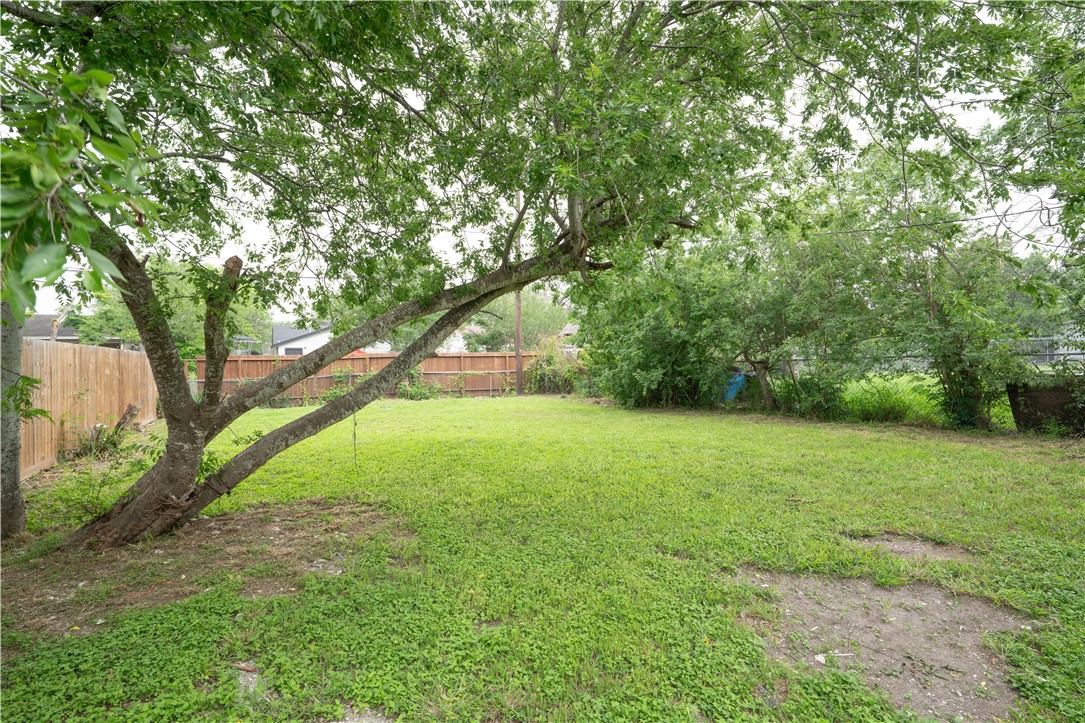 2818 Cleo Street Corpus Christi TX 78405