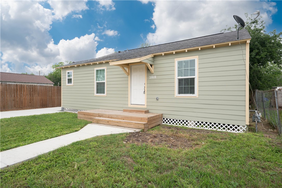 2818 Cleo Street Corpus Christi TX 78405