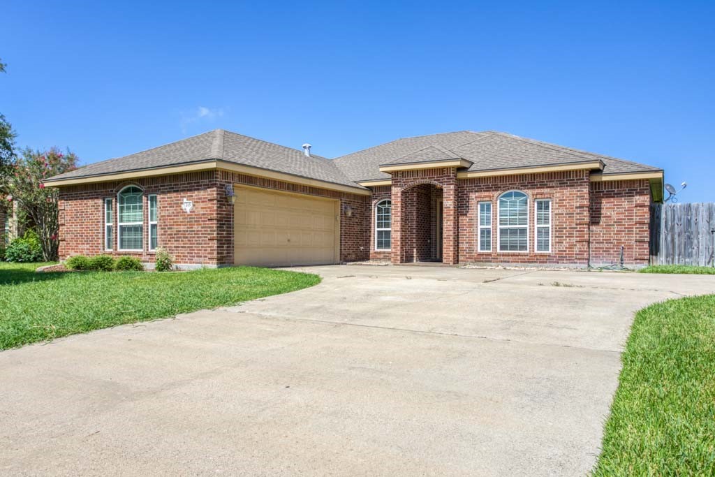 215 Palmer Drive Portland TX 78374