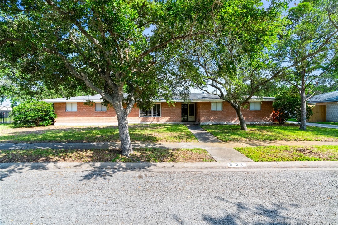 601 Moray Place Corpus Christi TX 78411