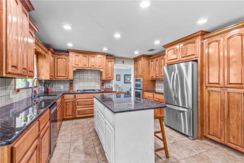 23107 County Road 1092 Mathis TX 78368