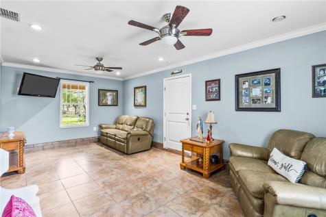 23107 County Road 1092 Mathis TX 78368