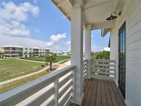 630 Kings Crown Lane Port Aransas TX 78373