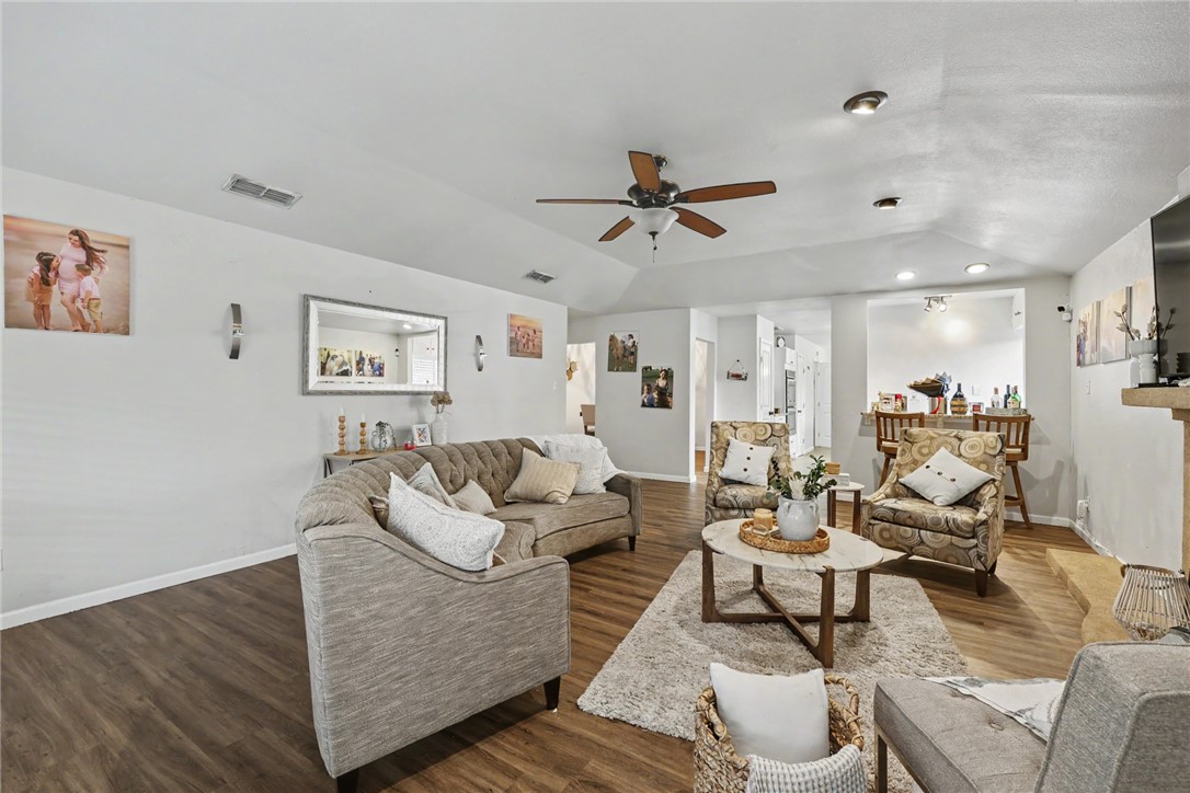 6433 Oakbrook Drive Corpus Christi TX 78413