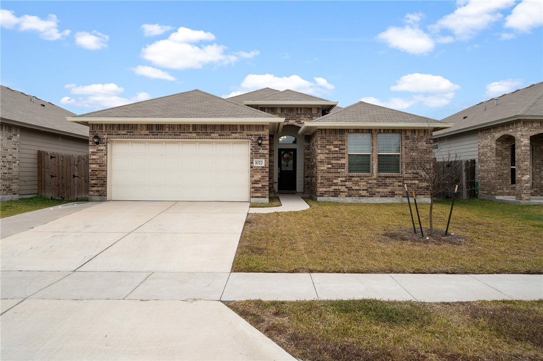 1022 Ocean Breeze Portland TX 78374