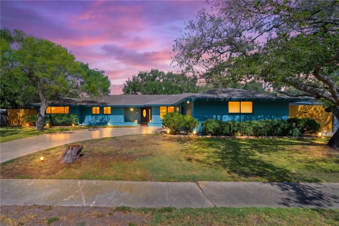 332 Poenisch Drive Corpus Christi TX 78412