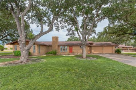 803 Thiel Street Orange Grove TX 78372