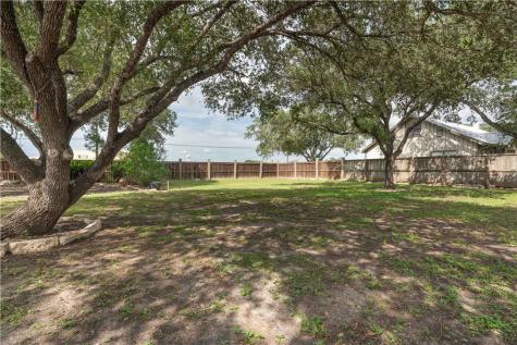 803 Thiel Street Orange Grove TX 78372