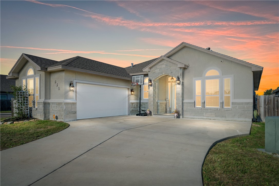 354 Oakdale Drive Corpus Christi TX 78418